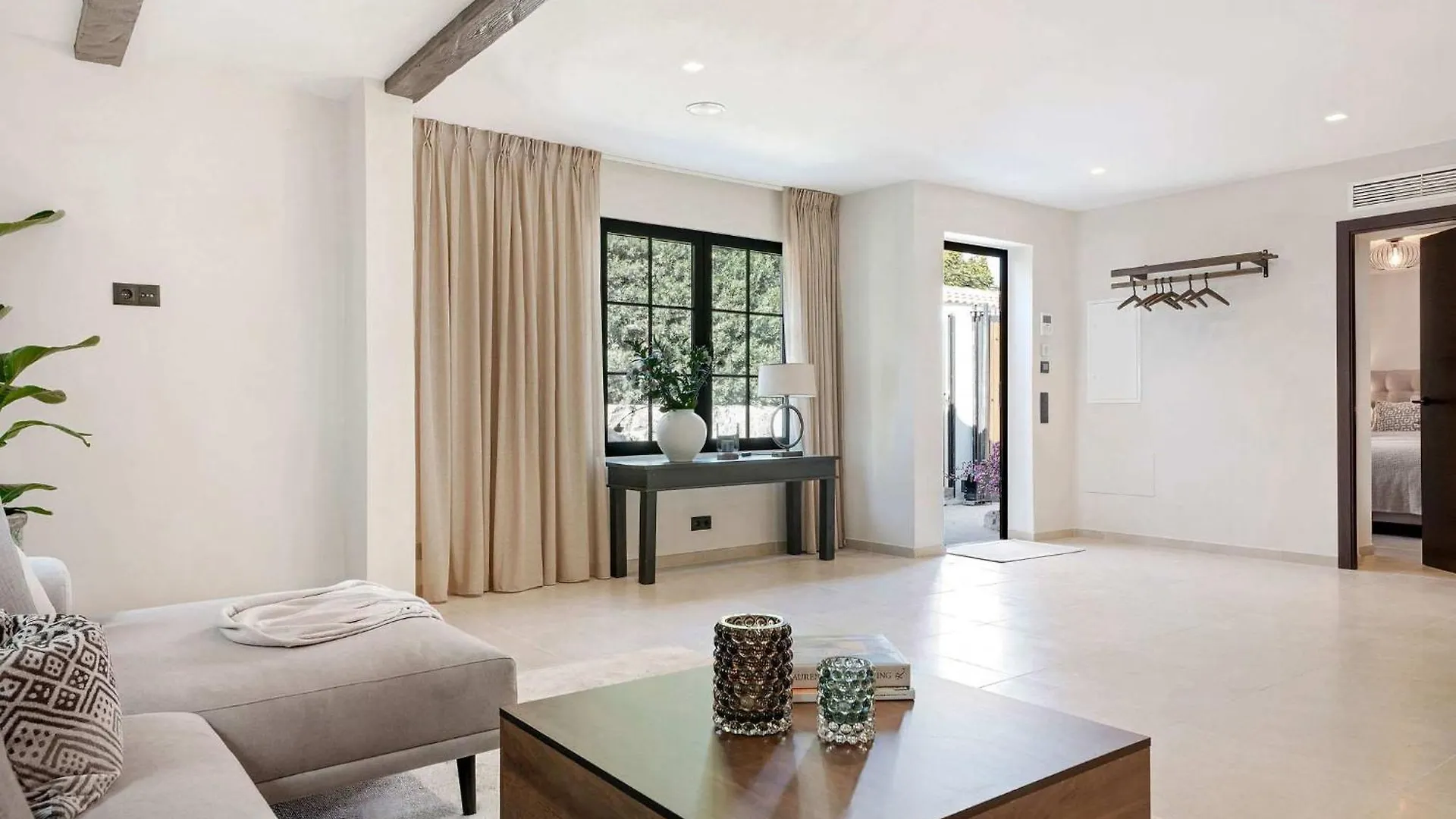 Villa Jazmine Exquisite Oasis Nuva Andalucia Marbella 0*,  Spanien