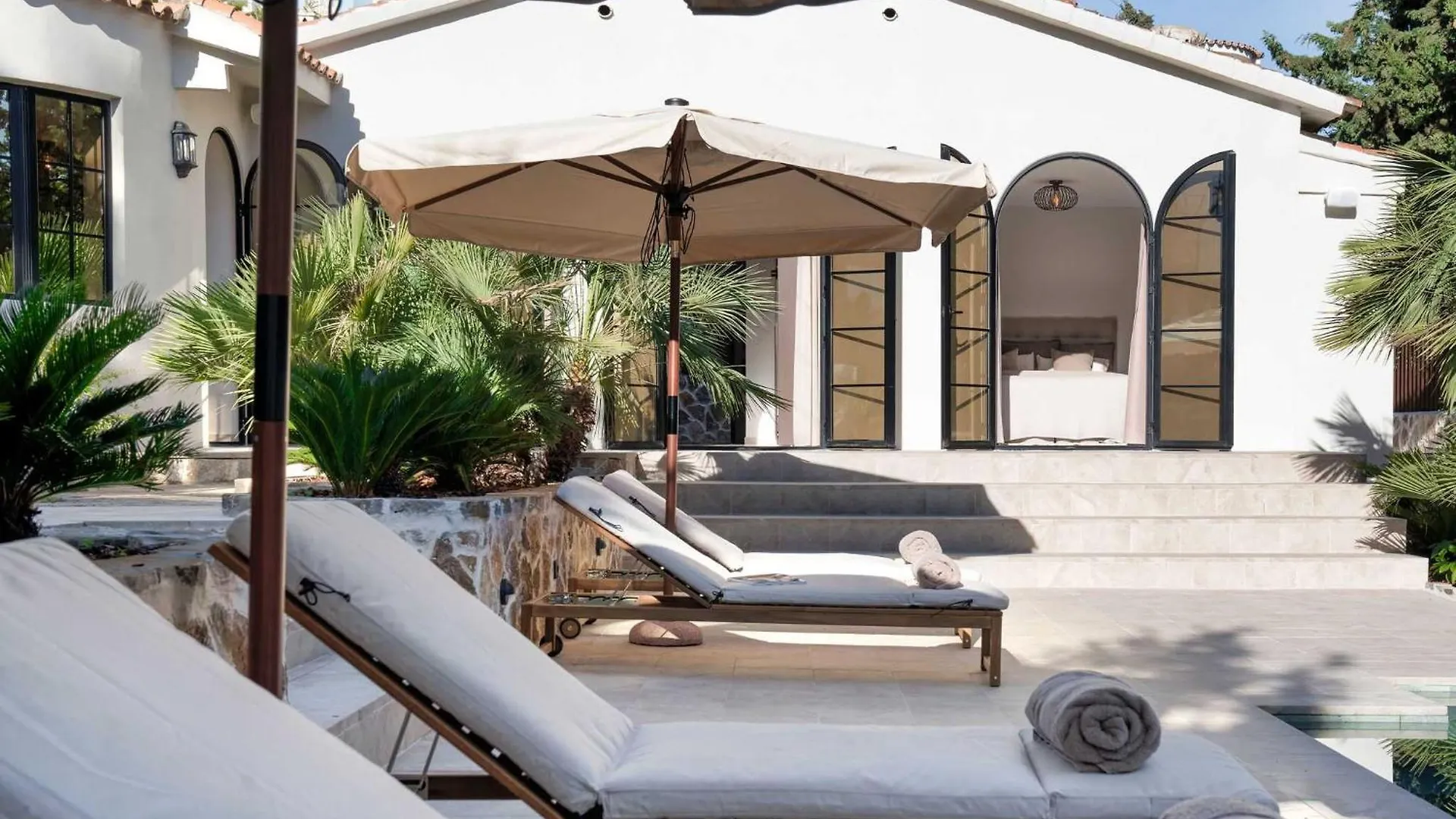 Villa Jazmine Exquisite Oasis Nuva Andalucia 马尔韦利亚