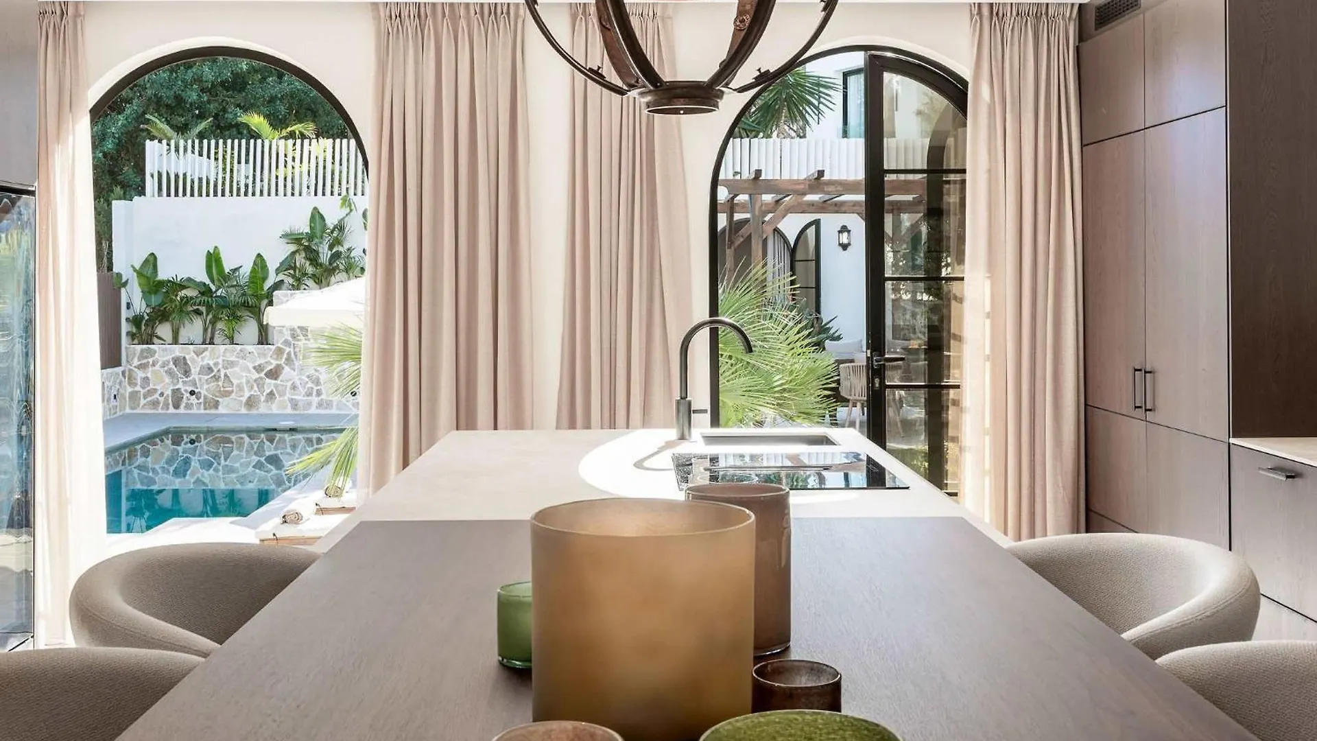 Villa Jazmine Exquisite Oasis Nuva Andalucia 马尔韦利亚