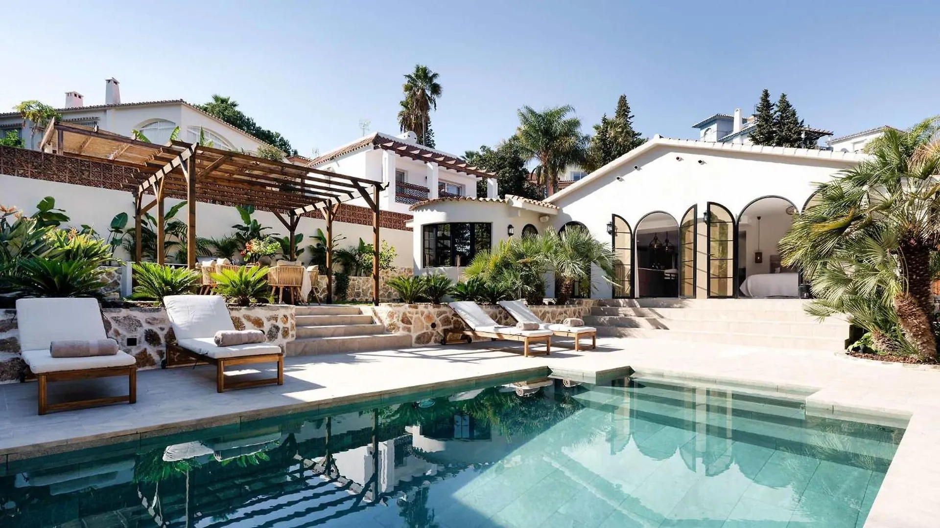 Villa Jazmine Exquisite Oasis Nuva Andalucia 马尔韦利亚