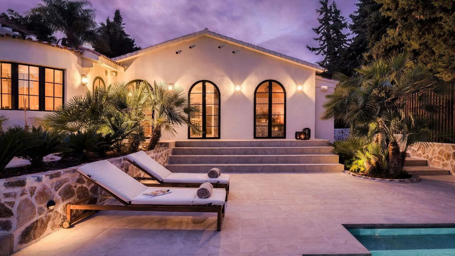 Villa Jazmine Exquisite Oasis Nuva Andalucia 马尔韦利亚 西班牙